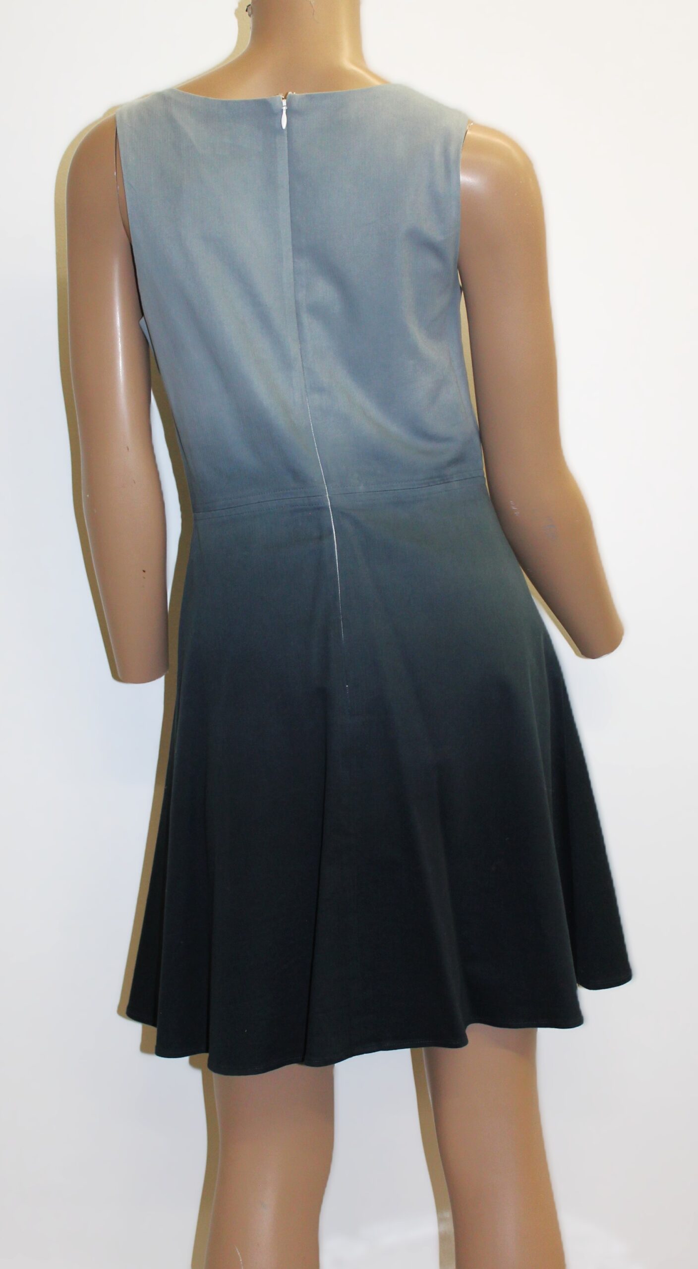 Eva Franco Vintage Sleeveless Dress w Blue Gradient Design Size 8 - Image 3
