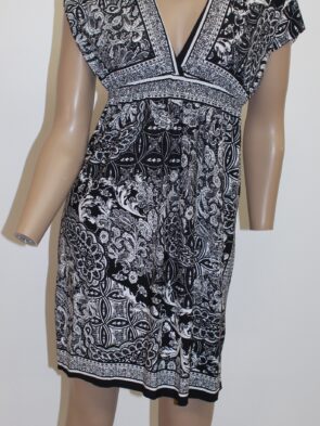 Snap Vintage V-Neck Summer Dress Size M