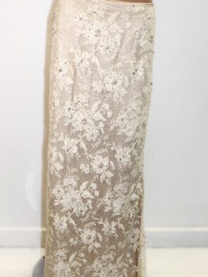 Unbranded Vintage Skirt w Delicate Lace Appliques Floral Embroidery, Tonal Beading Size 14