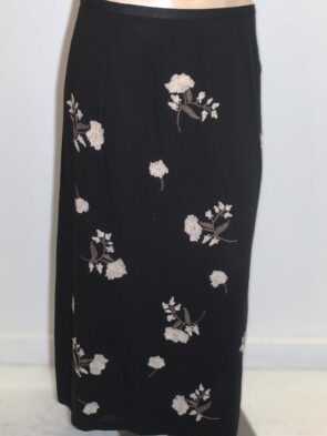 Dana Buchman Vintage Black Maxi w Textured Floral Pattern Size 22